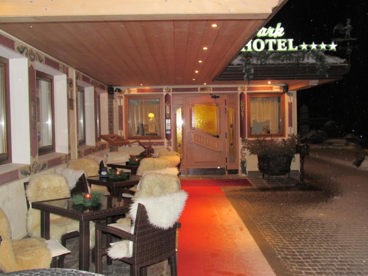 Park Hotel Arnica 팔카데 외부 사진