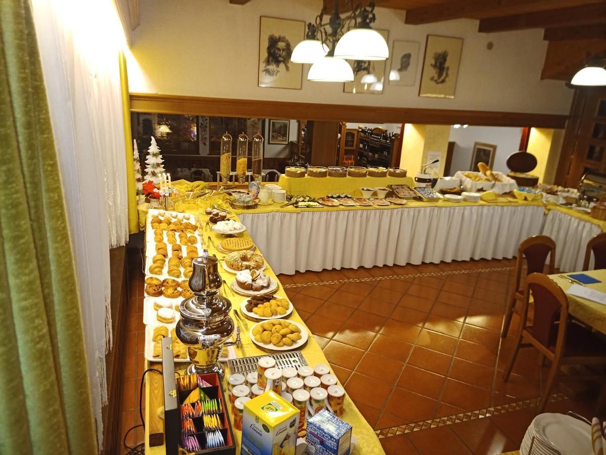 Park Hotel Arnica 팔카데 외부 사진