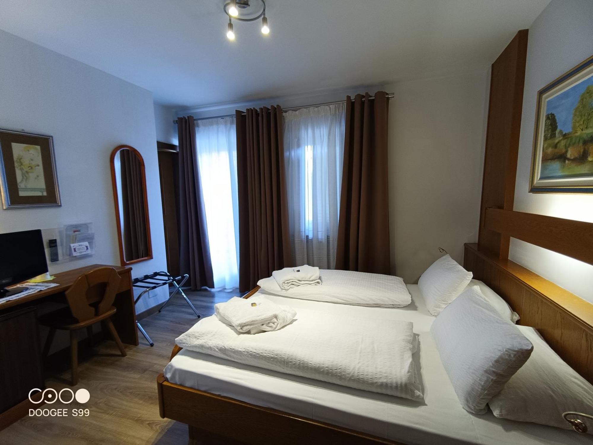 Park Hotel Arnica 팔카데 외부 사진