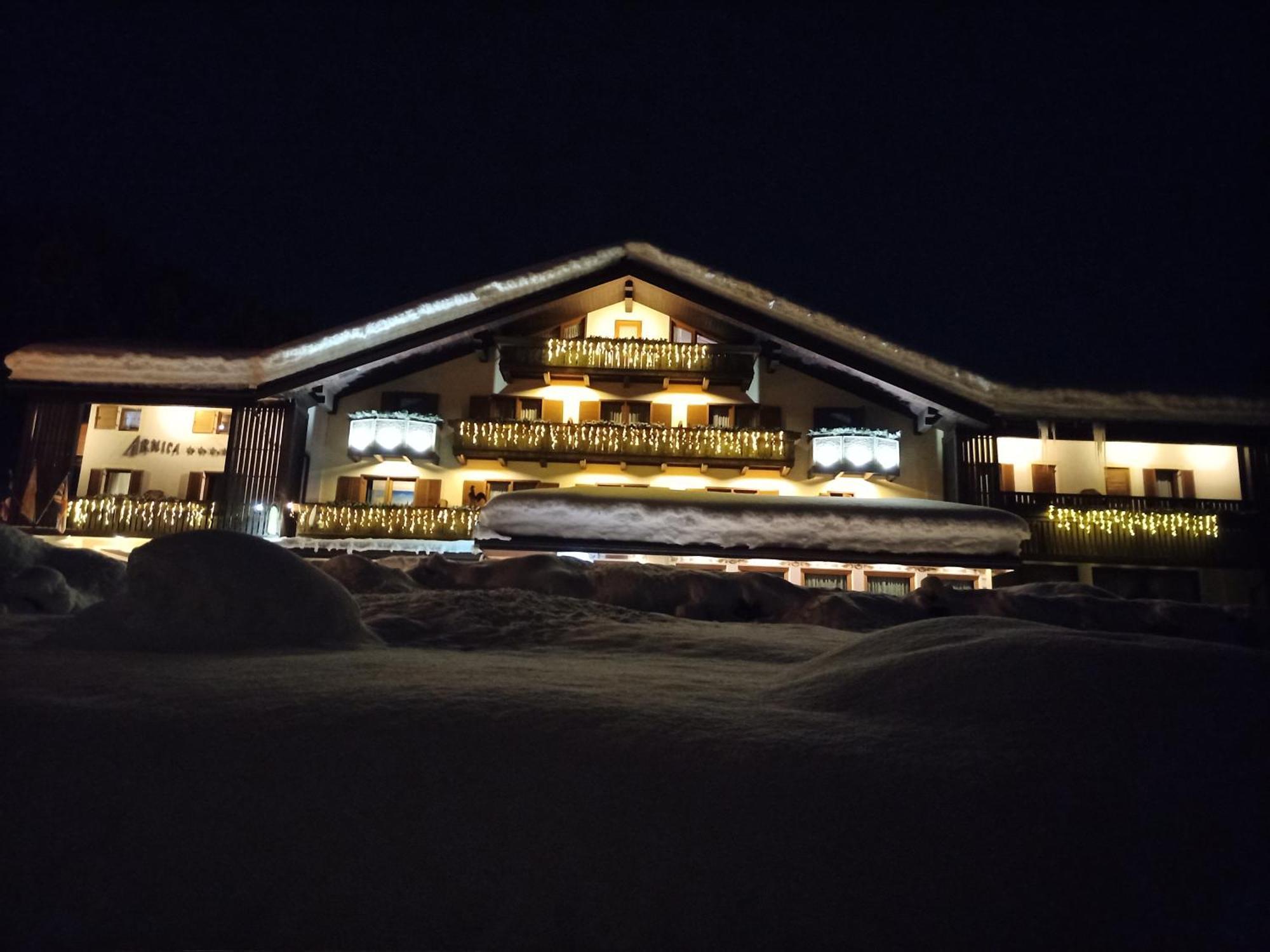 Park Hotel Arnica 팔카데 외부 사진